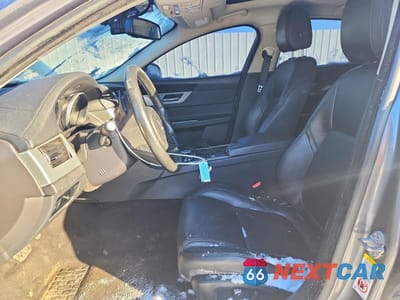 Zdjęcie 7 z 12 samochodu: 2018 JAGUAR XF PRESTIGE VIN:SAJBK4FX4JCY64694 - miniatura