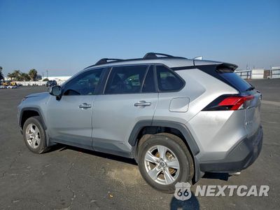 Drugie zdjęcie samochodu z przodu: 2020 TOYOTA RAV4 XLE VIN:2T3RWRFV7LW079468 - miniatura