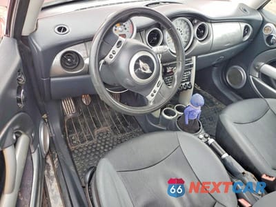 Zdjęcie 8 z 11 samochodu: 2003 MINI COOPER S VIN:WMWRE33423TD65811 - miniatura