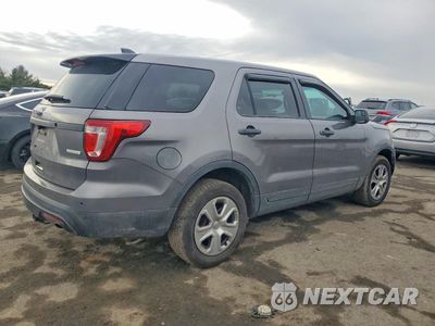 Trzecie zdjęcie samochodu z tyłu: 2017 FORD EXPLORER POLICE INTERCEPTOR VIN:1FM5K8AT6HGA63979 - miniatura