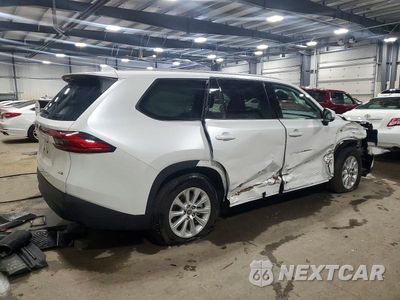 Trzecie zdjęcie samochodu z tyłu: 2024 TOYOTA GRAND HIGHLANDER XLE VIN:5TDAAAB5XRS030293 - miniatura