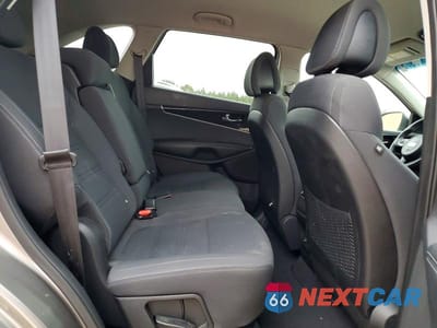 Zdjęcie 11 z 13 samochodu: 2016 KIA SORENTO LX VIN:5XYPG4A38GG033049 - miniatura