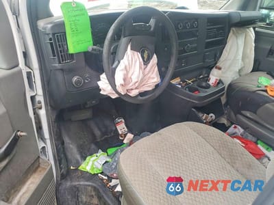 Zdjęcie 8 z 13 samochodu: 2016 CHEVROLET EXPRESS UTILITY / SERVICE TRUCK VIN:1GB0GRFG2G1136112 - miniatura