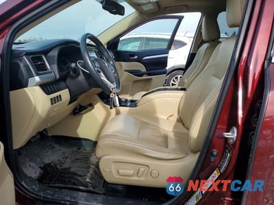 Zdjęcie 7 z 11 samochodu: 2016 TOYOTA HIGHLANDER XLE VIN:5TDJKRFH6GS259177 - miniatura