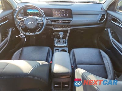 Zdjęcie 8 z 13 samochodu: 2024 KIA SELTOS SX VIN:KNDETCA71R7527950 - miniatura