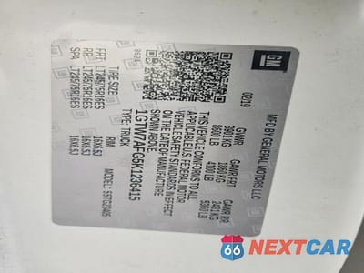 Zdjęcie 13 z 14 samochodu: 2019 GMC SAVANA G2500 VIN:1GTW7AFG5K1236415 - miniatura