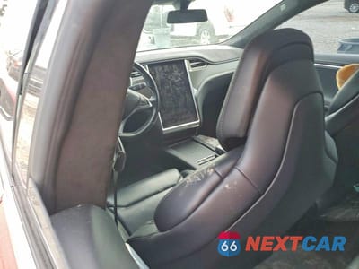 Zdjęcie 9 z 12 samochodu: 2017 TESLA MODEL S VIN:5YJSA1E28HF192464 - miniatura