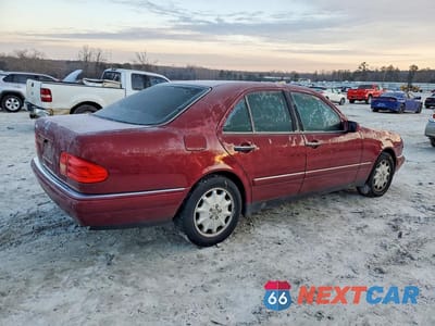 Trzecie zdjęcie samochodu z tyłu: 1999 MERCEDES-BENZ E 320 VIN:WDBJF65HXXA837751 - miniatura