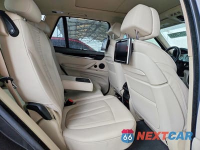 Zdjęcie 11 z 12 samochodu: 2014 BMW X5 XDRIVE50I VIN:5UXKR6C57E0C02139 - miniatura