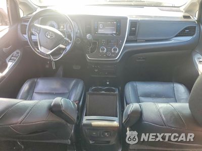 Zdjęcie 8 z 14 samochodu: 2016 TOYOTA SIENNA SE VIN:5TDXK3DCXGS721870 - miniatura