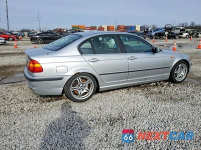 Trzecie zdjęcie samochodu z tyłu: 2002 BMW 330 I VIN:WBAEV53492KM02168 - miniatura