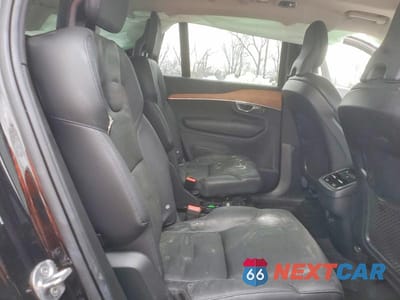 Zdjęcie 11 z 12 samochodu: 2022 VOLVO XC90 T6 MOMENTUM VIN:YV4A221K5N1827405 - miniatura