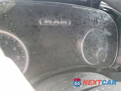 Zdjęcie 9 z 11 samochodu: 2025 RAM 1500 LARAMIE VIN:1C6SRFRP6SN502512 - miniatura