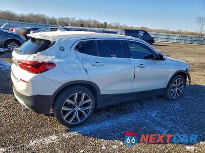 Trzecie zdjęcie samochodu z tyłu: 2018 BMW X2 XDRIVE28I VIN:WBXYJ5C35JEF80729 - miniatura