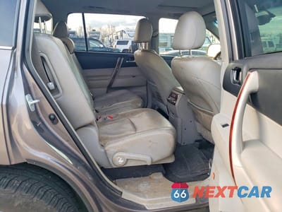 Zdjęcie 11 z 13 samochodu: 2013 TOYOTA HIGHLANDER HYBRID LIMITED VIN:JTEDC3EH5D2015852 - miniatura