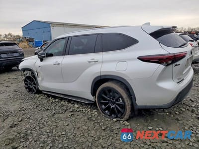 Drugie zdjęcie samochodu z przodu: 2024 TOYOTA HIGHLANDER LE VIN:5TDKDRAH1RS541087 - miniatura