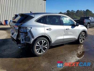 Trzecie zdjęcie samochodu z tyłu: 2022 FORD ESCAPE SE VIN:1FMCU0G68NUA90411 - miniatura