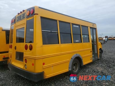 Czwarte zdjęcie samochodu z boku: 2009 GMC SAVANA SCHOOL BUS VIN:1GDJG31K191119079 - miniatura