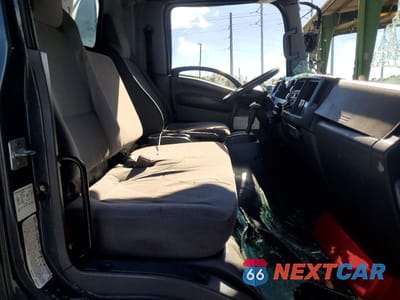 Zdjęcie 11 z 13 samochodu: 2020 ISUZU NRR BOX TRUCK VIN:JALE5W160L7302945 - miniatura