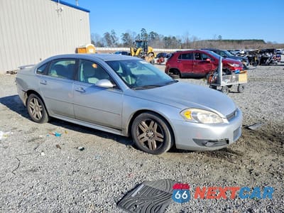 Czwarte zdjęcie samochodu z boku: 2011 CHEVROLET IMPALA LT VIN:2G1WB5EK3B1102758 - miniatura