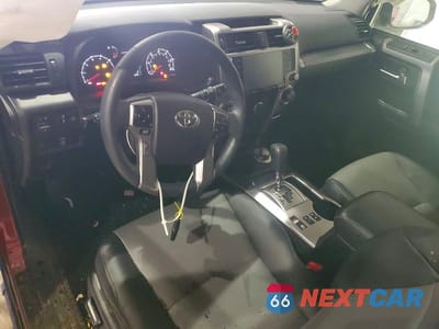 Zdjęcie 8 z 13 samochodu: 2021 TOYOTA 4RUNNER SR5/SR5 PREMIUM VIN:JTENU5JRXM5953629 - miniatura
