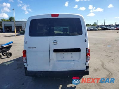 Zdjęcie 6 z 12 samochodu: 2015 NISSAN NV VIN:3N6CM0KN8GK699405 - miniatura