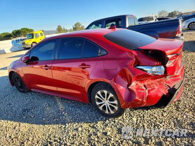 Drugie zdjęcie samochodu z przodu: 2020 TOYOTA COROLLA LE VIN:JTDEBRBE3LJ001011 - miniatura