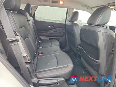 Zdjęcie 11 z 13 samochodu: 2024 NISSAN PATHFINDER SL VIN:5N1DR3CA3RC248277 - miniatura