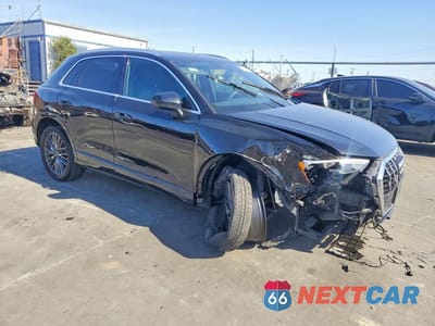 Czwarte zdjęcie samochodu z boku: 2022 AUDI Q3 PREMIUM 40 VIN:WA1AUCF32N1035811 - miniatura