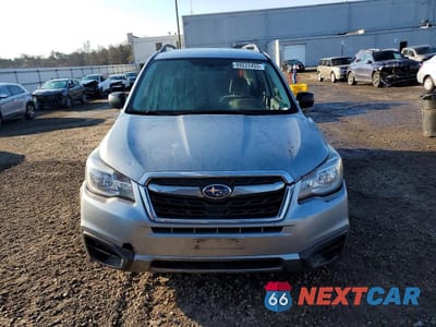 Piąte zdjęcie samochodu w środku: 2017 SUBARU FORESTER 2.5I VIN:JF2SJABC6HH494592 - miniatura
