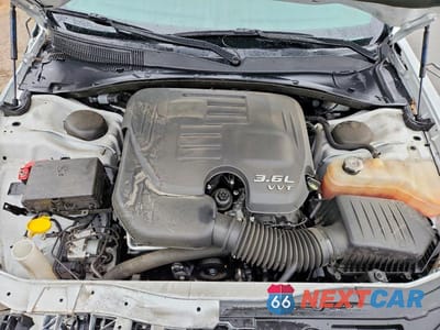 Zdjęcie 11 z 12 samochodu: 2023 CHRYSLER 300 S VIN:2C3CCABG2PH537807 - miniatura