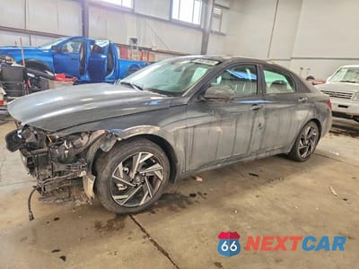 2025 HYUNDAI ELANTRA PREFERRED 4D KMHLM4DG9SU905845 - główne zdjęcie licytacji z USA - miniatura