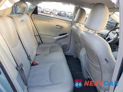 Zdjęcie 10 z 13 samochodu: 2014 TOYOTA PRIUS VIN:JTDKN3DU9E1762480 - miniatura