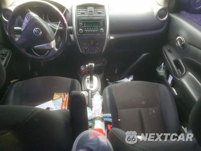 Zdjęcie 8 z 14 samochodu: 2017 NISSAN VERSA S VIN:3N1CN7AP6HL816425 - miniatura