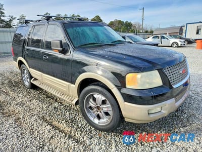 Czwarte zdjęcie samochodu z boku: 2006 FORD EXPEDITION EDDIE BAUER VIN:1FMPU175X6LA47274 - miniatura