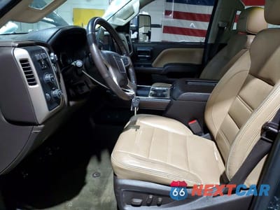 Zdjęcie 7 z 12 samochodu: 2017 GMC SIERRA C2500 SLE VIN:1GT12UEY6HF178833 - miniatura