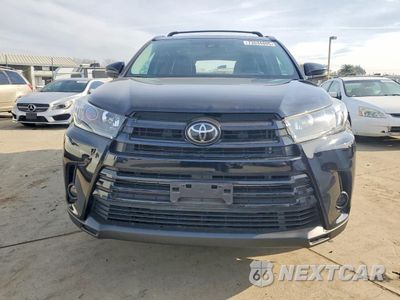 Piąte zdjęcie samochodu w środku: 2019 TOYOTA HIGHLANDER SE VIN:5TDJZRFH6KS979597 - miniatura