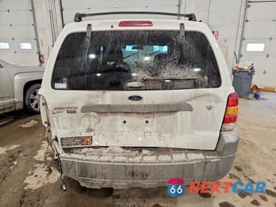 Zdjęcie 6 z 13 samochodu: 2005 FORD ESCAPE XLT VIN:1FMYU931X5KD11376 - miniatura