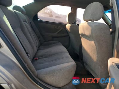 Zdjęcie 10 z 12 samochodu: 2000 TOYOTA CAMRY VIN:4T1BG22K9YU637368 - miniatura