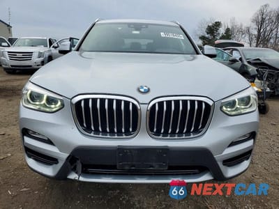 Piąte zdjęcie samochodu w środku: 2019 BMW X3 XDRIVE30I VIN:5UXTR9C55KLE21763 - miniatura