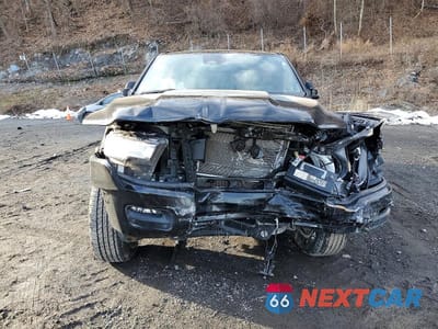 Piąte zdjęcie samochodu w środku: 2025 RAM 1500 BIG HORN/LONE STAR VIN:1C6RRFFG1SN568307 - miniatura