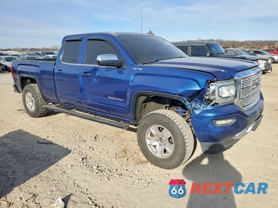 Czwarte zdjęcie samochodu z boku: 2016 GMC SIERRA K1500 SLE VIN:1GTV2MECXGZ296922 - miniatura