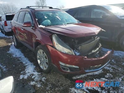 Czwarte zdjęcie samochodu z boku: 2015 CHEVROLET TRAVERSE LT VIN:1GNKRGKD5FJ295002 - miniatura