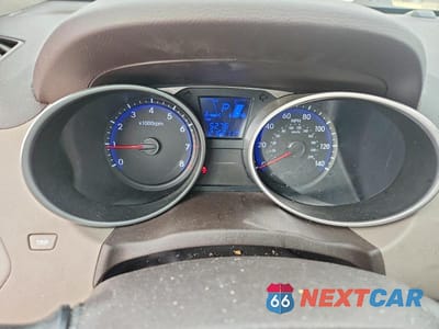 Zdjęcie 9 z 13 samochodu: 2012 HYUNDAI TUCSON SPORT VIN:KM8JU3ACXCU498753 - miniatura