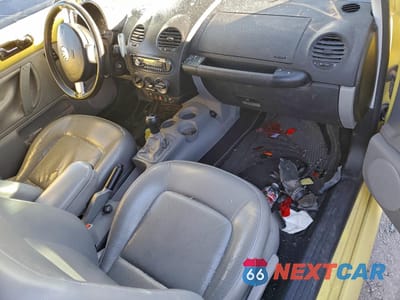 Zdjęcie 8 z 12 samochodu: 2000 VOLKSWAGEN NEW BEETLE GLX VIN:3VWDD21C6YM452924 - miniatura