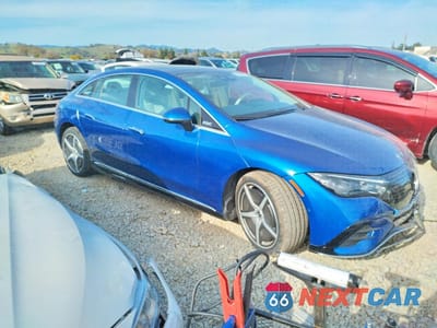 Czwarte zdjęcie samochodu z boku: 2023 MERCEDES-BENZ EQE SEDAN 350+ VIN:W1KEG2BB7PF015751 - miniatura