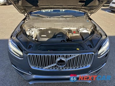 Zdjęcie 8 z 10 samochodu: 2016 VOLVO XC90 T6 VIN:YV4A22PLXG1034524 - miniatura