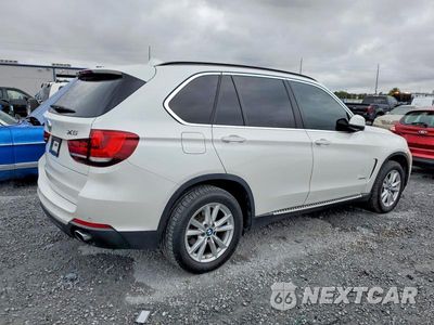 Trzecie zdjęcie samochodu z tyłu: 2015 BMW X5 XDRIVE35I VIN:5UXKR0C57F0K67990 - miniatura