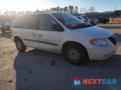 Czwarte zdjęcie samochodu z boku: 2005 CHRYSLER TOWN & COUNTRY VIN:1C4GP45R45B207821 - miniatura