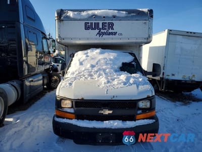 Piąte zdjęcie samochodu w środku: 2012 CHEVROLET EXPRESS G3500 VIN:1GB3G3BG1C1192472 - miniatura